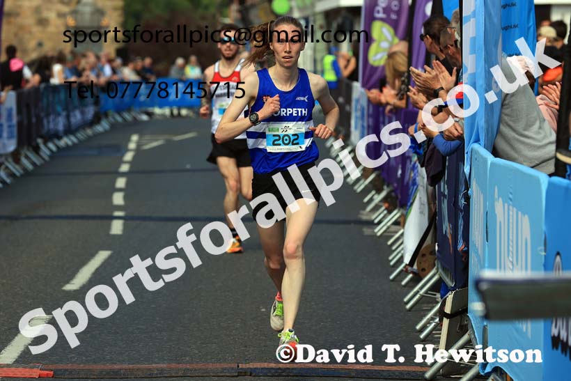 The 2024 Morpeth 10k Road Race.  Photo: David T. Hewitson/Sports for All Pics